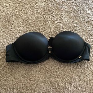 Victoria’s secrets size 32C black very sexy multi-way strapless bra